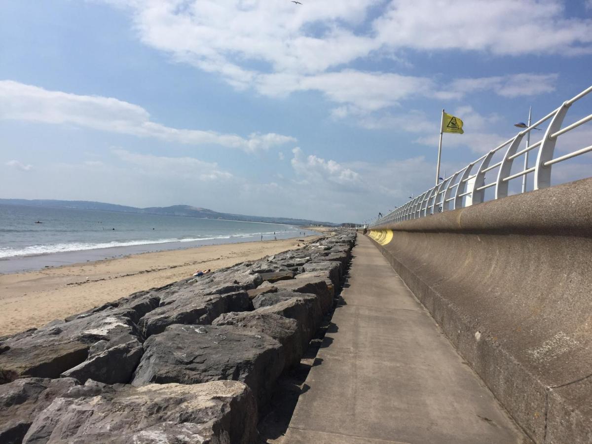 Beach Break Aberavon Holiday Home By The Sea Port Talbot Exterior foto